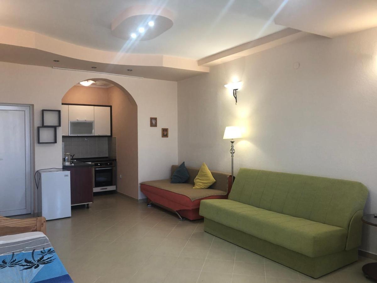 Jasmine Apartment